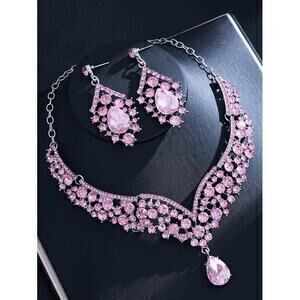 Light Pink Teardrop-Shaped Crystal Necklace And Earring Set, Pro Gift Minimalist